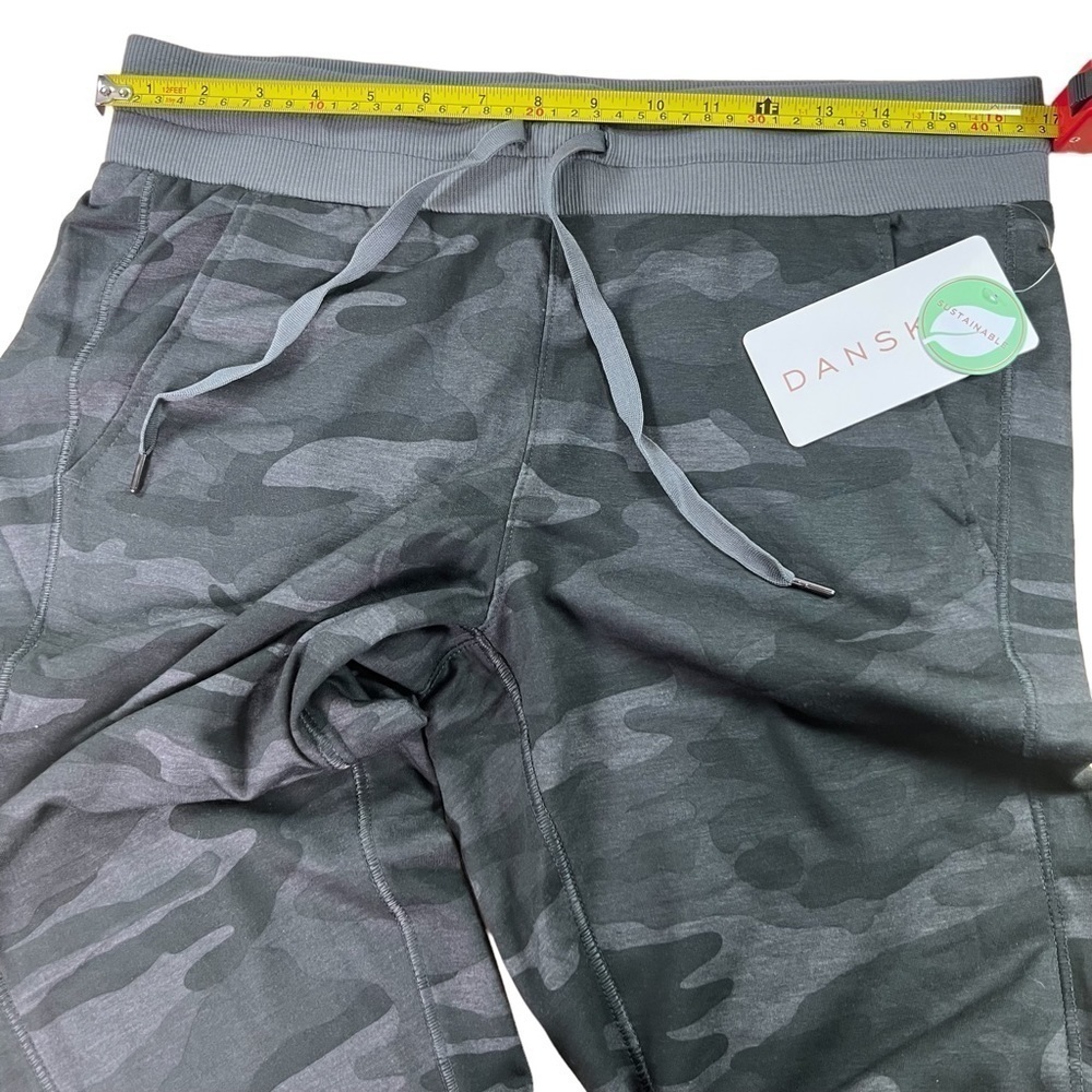 New! Printed Soft Touch Jogger by Danskin - Picture 8 of 9